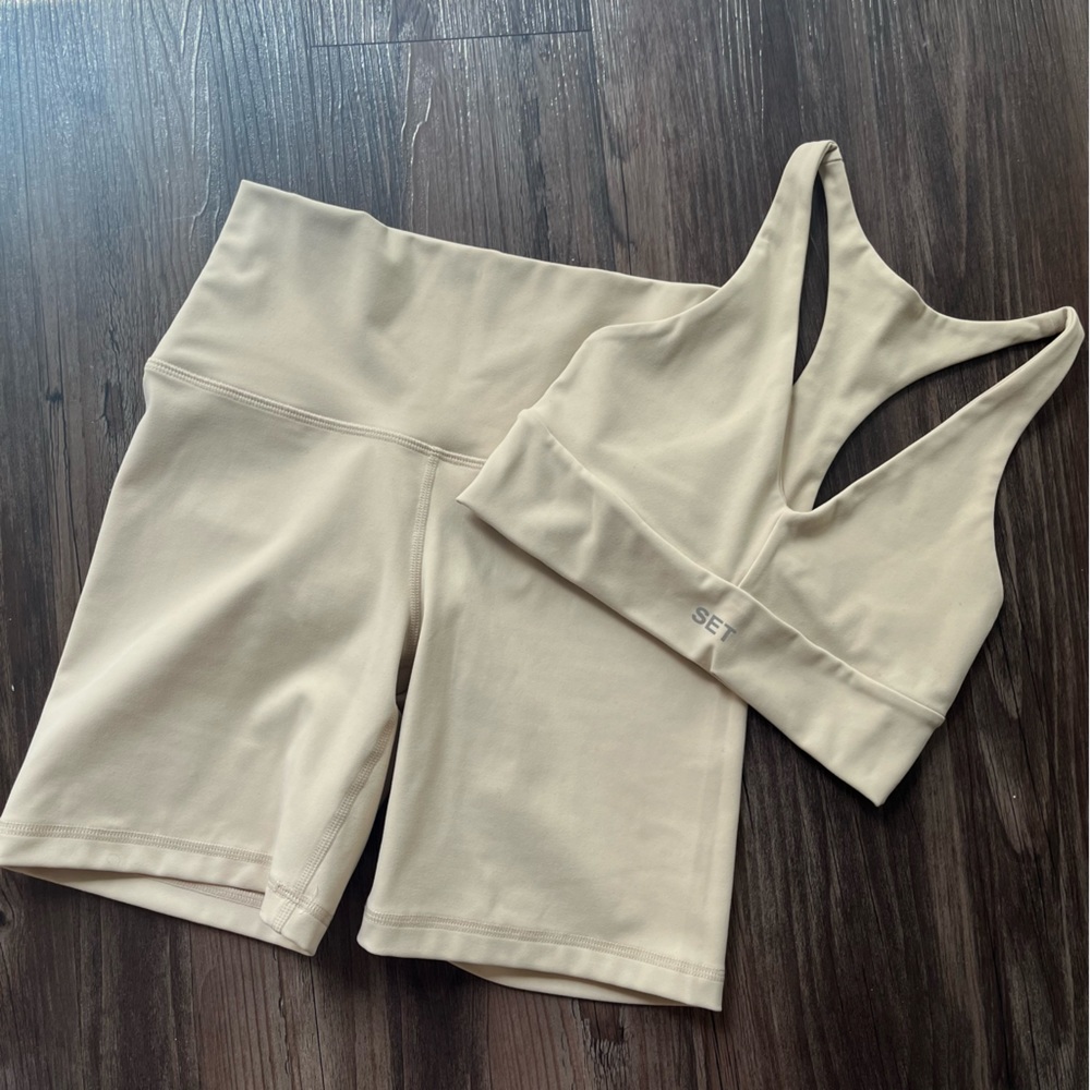 Set Active Nude Luxform Shorts VNeck Bra Set